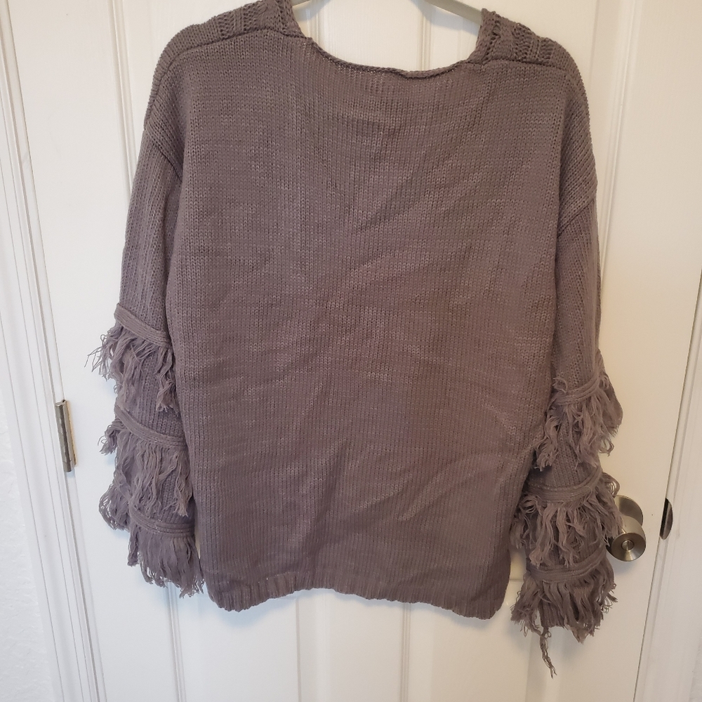 Sweater - Picture 4 of 4